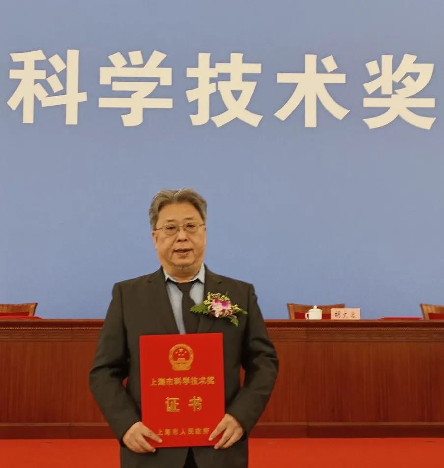 李昕欣：一顆芯片改變了一整類高端科學(xué)儀器的命運